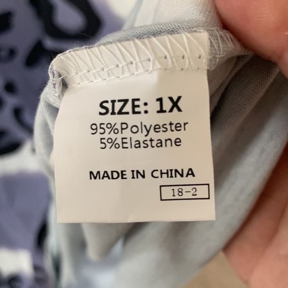 V neck maxi dress. Purple, white & black short sleeve leopard print. New in bag - Picture 5 of 8